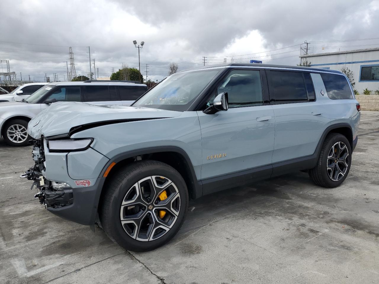 RIVIAN R1S ADVENT 2024