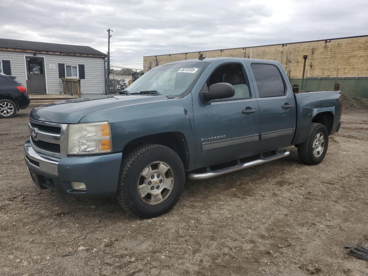 CHEVROLET SILVERADO 2011