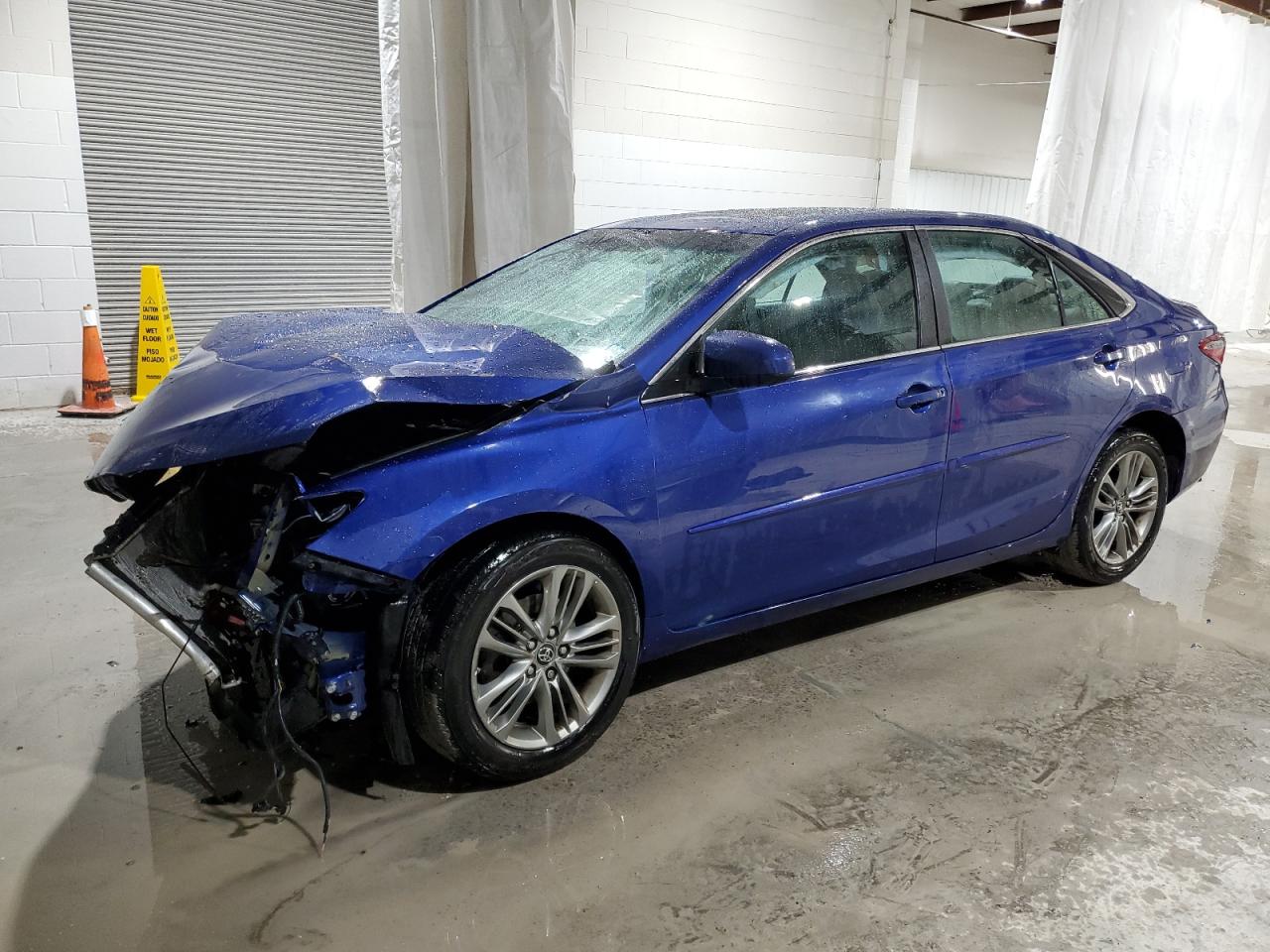 TOYOTA CAMRY LE 2016