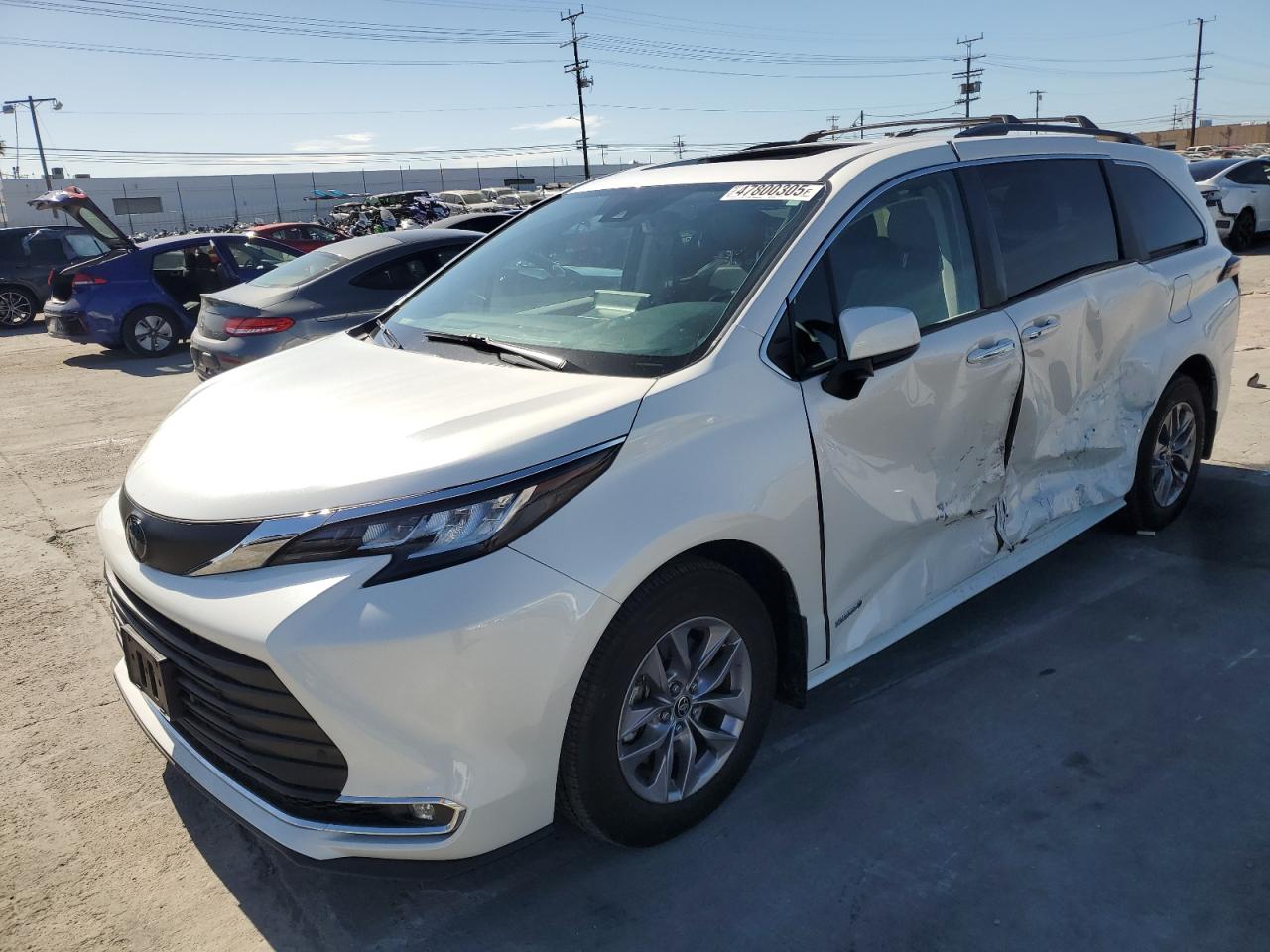 TOYOTA SIENNA XLE 2021