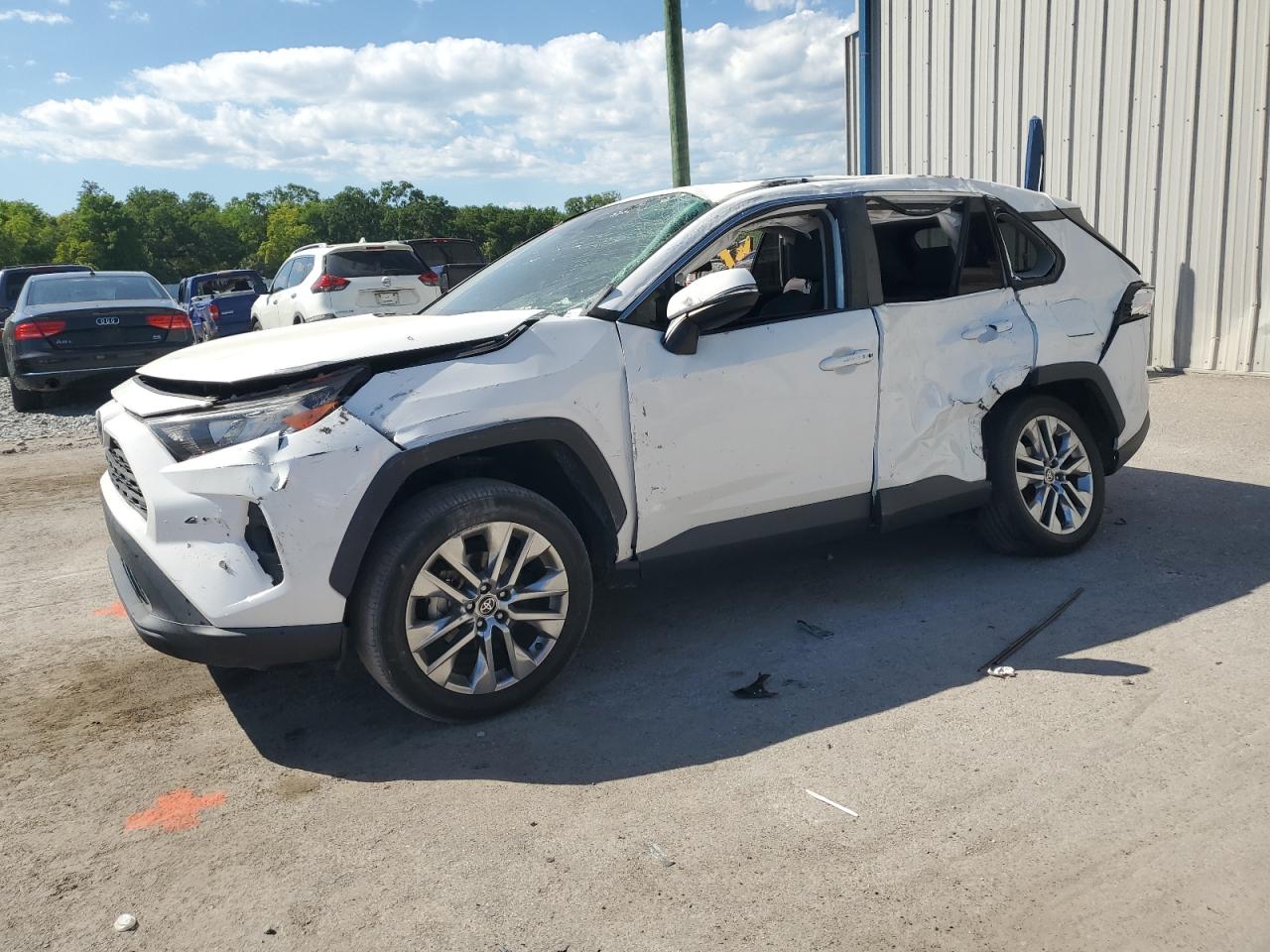 TOYOTA RAV4 XLE 2020