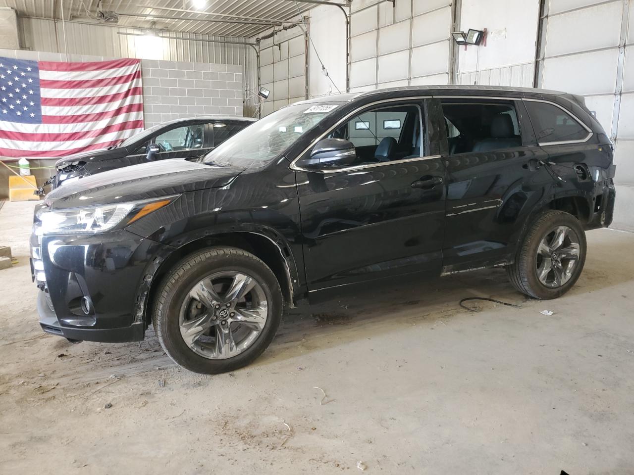 TOYOTA HIGHLANDER 2019