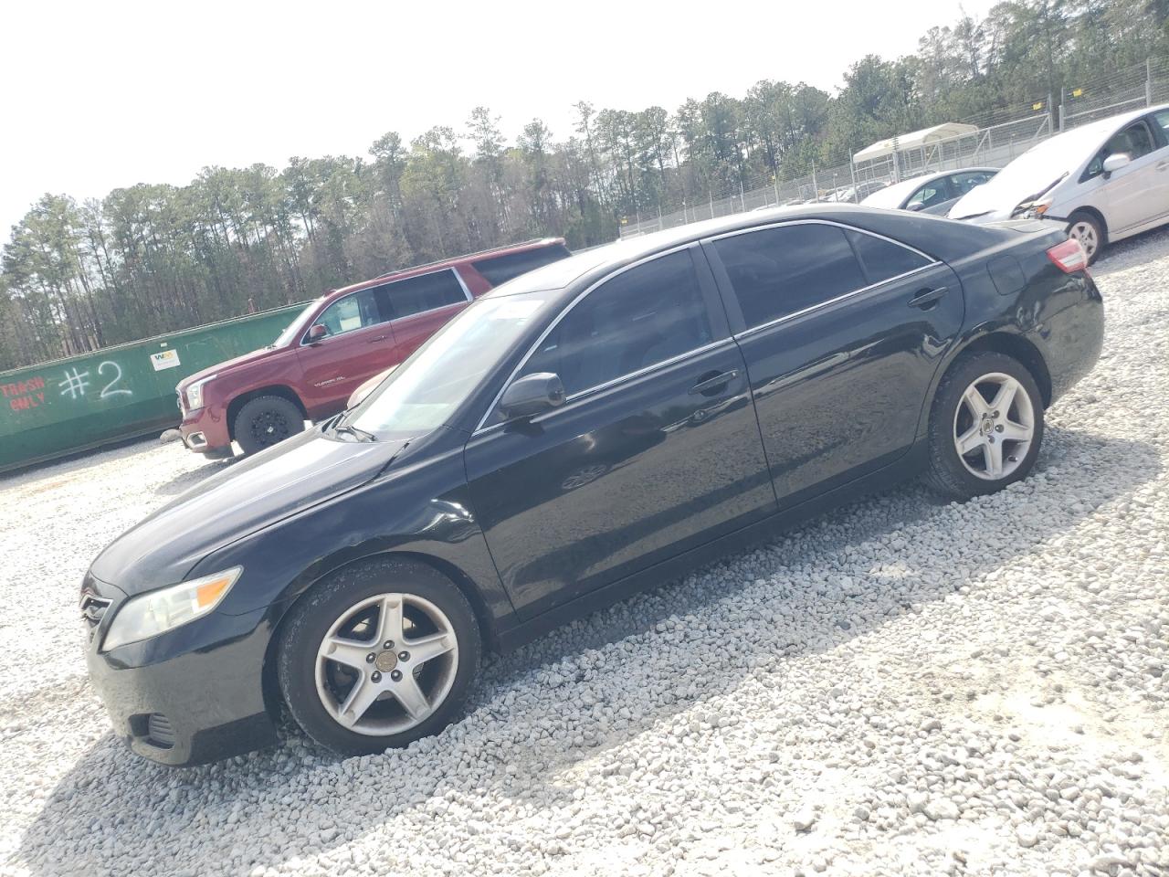 TOYOTA CAMRY BASE 2011
