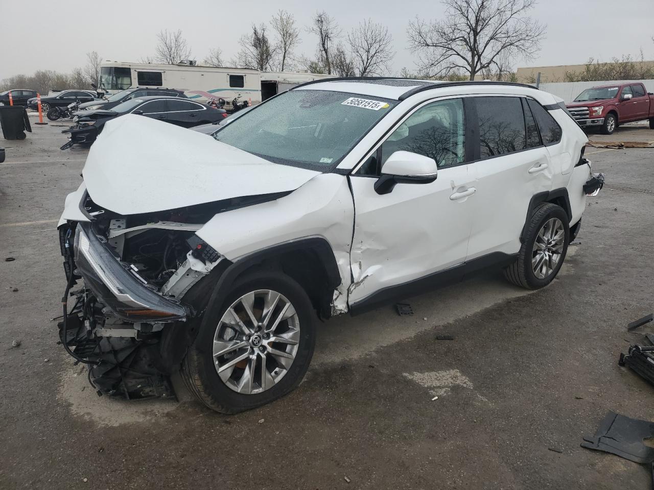 TOYOTA RAV4 XLE P 2023