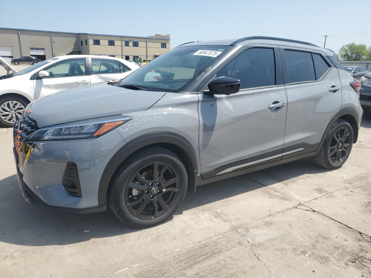 NISSAN KICKS SR 2023