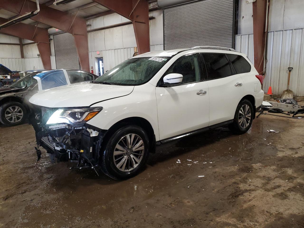 NISSAN PATHFINDER 2019