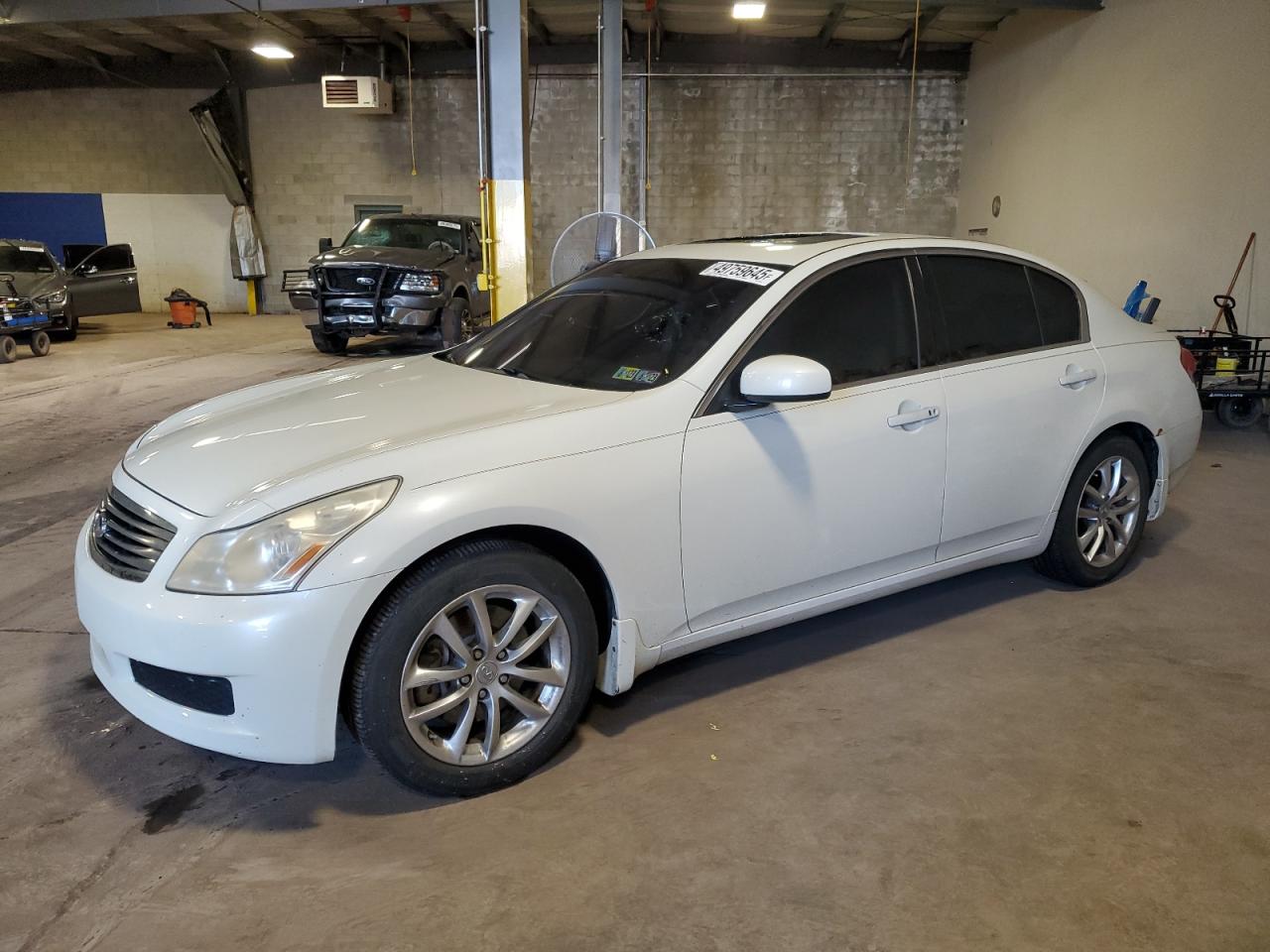 INFINITI G35 2008