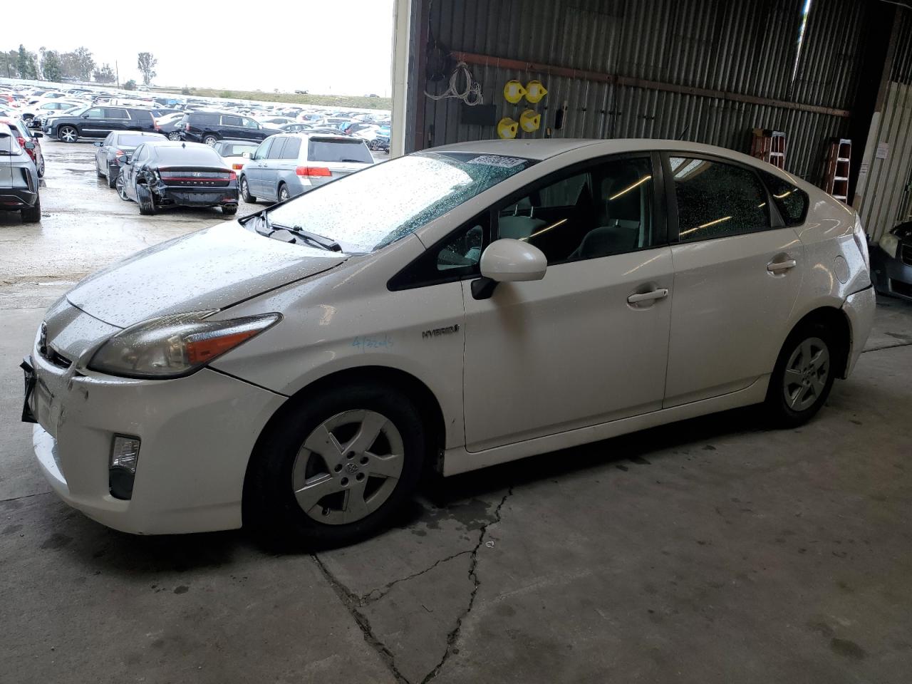 TOYOTA PRIUS 2011