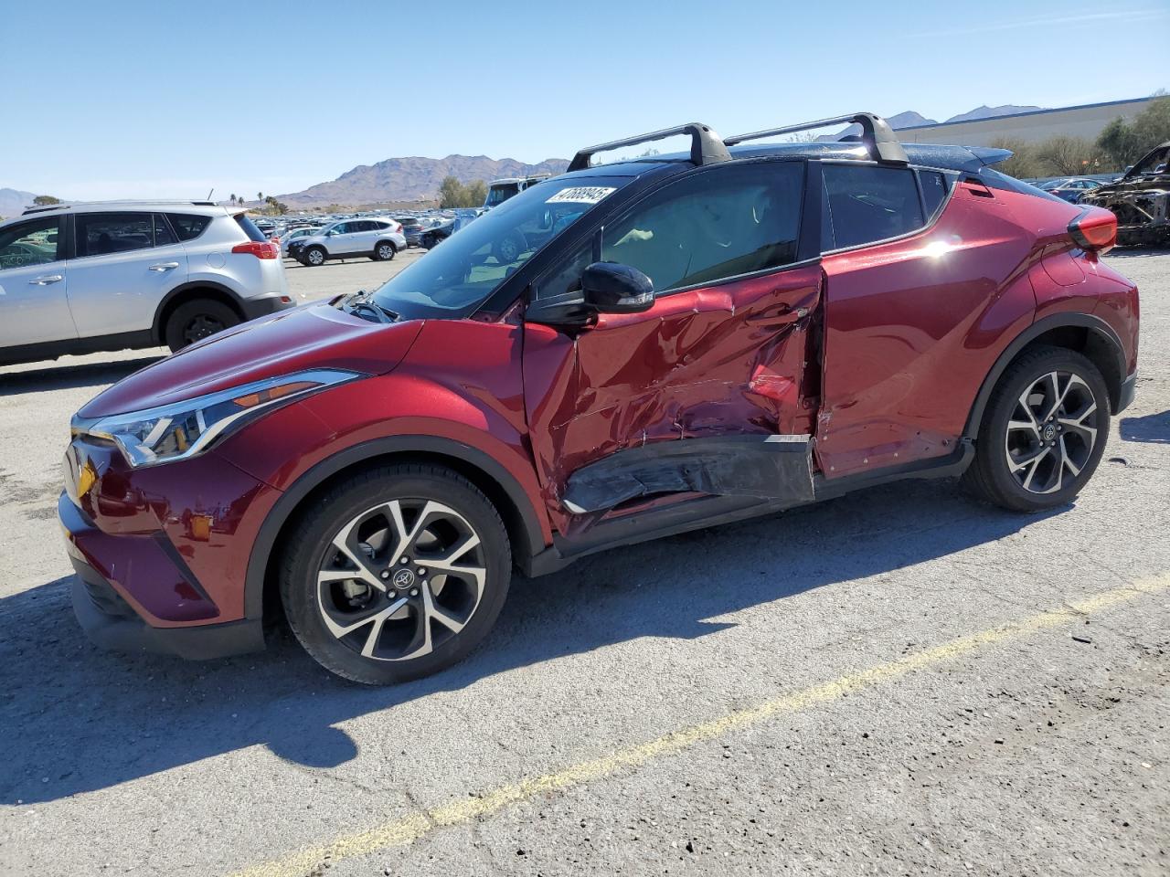 TOYOTA C-HR XLE 2019