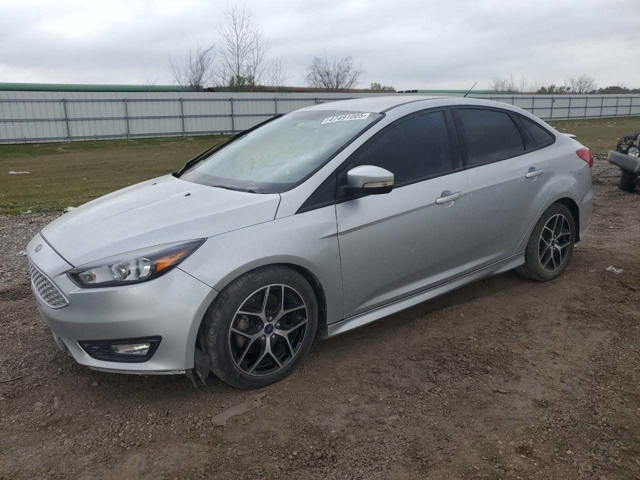 FORD FOCUS SE 2016