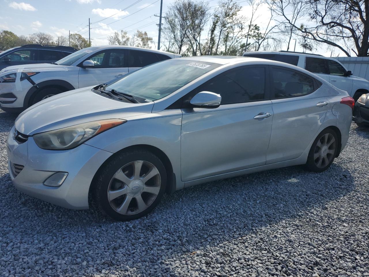 HYUNDAI ELANTRA GL 2013