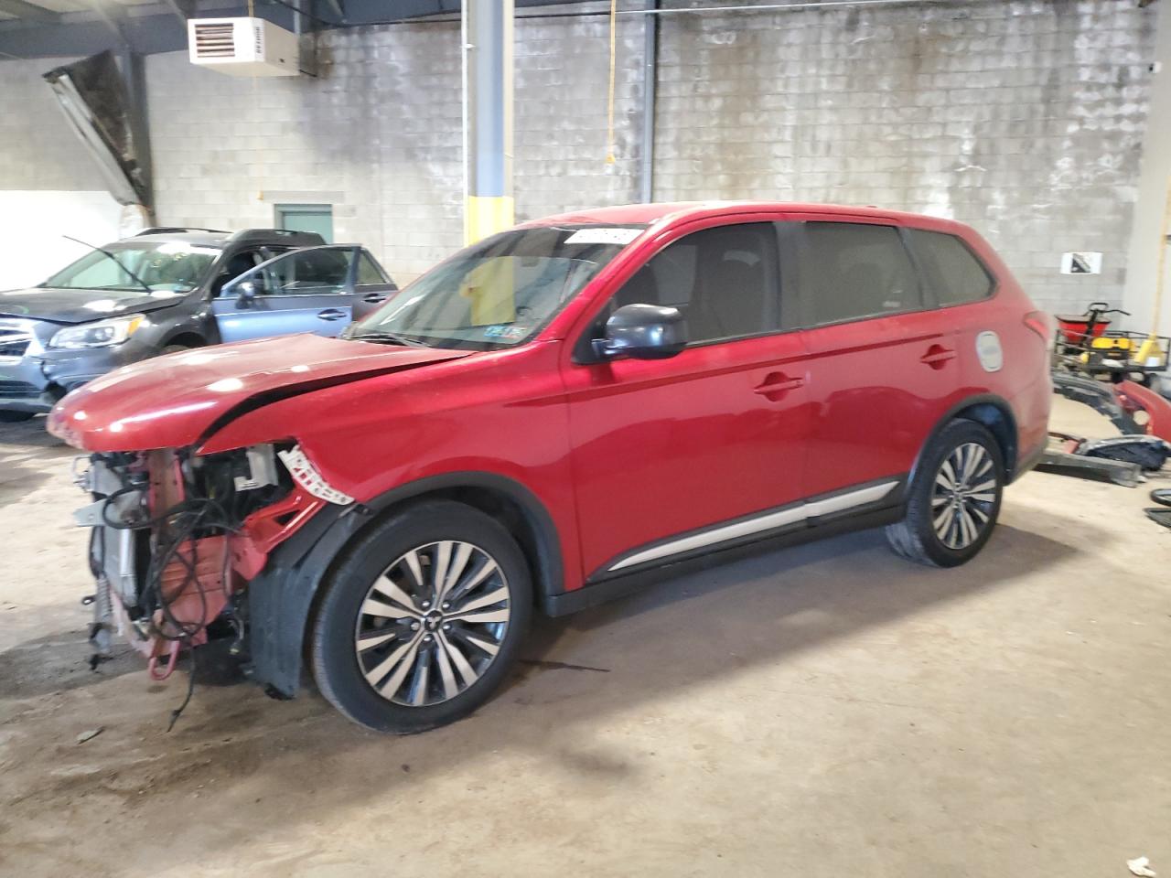 MITSUBISHI OUTLANDER 2020