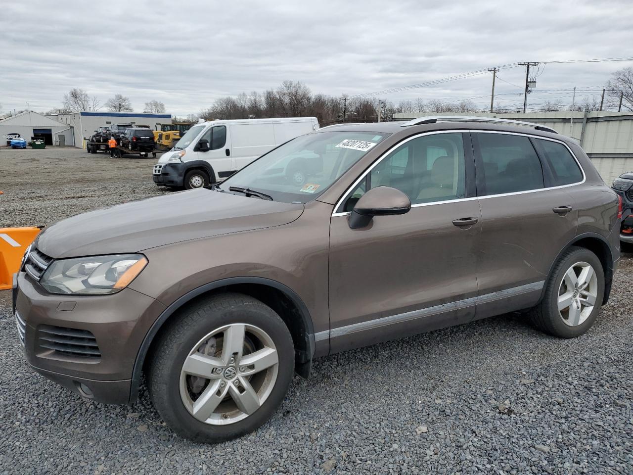 VOLKSWAGEN TOUAREG V6 2014