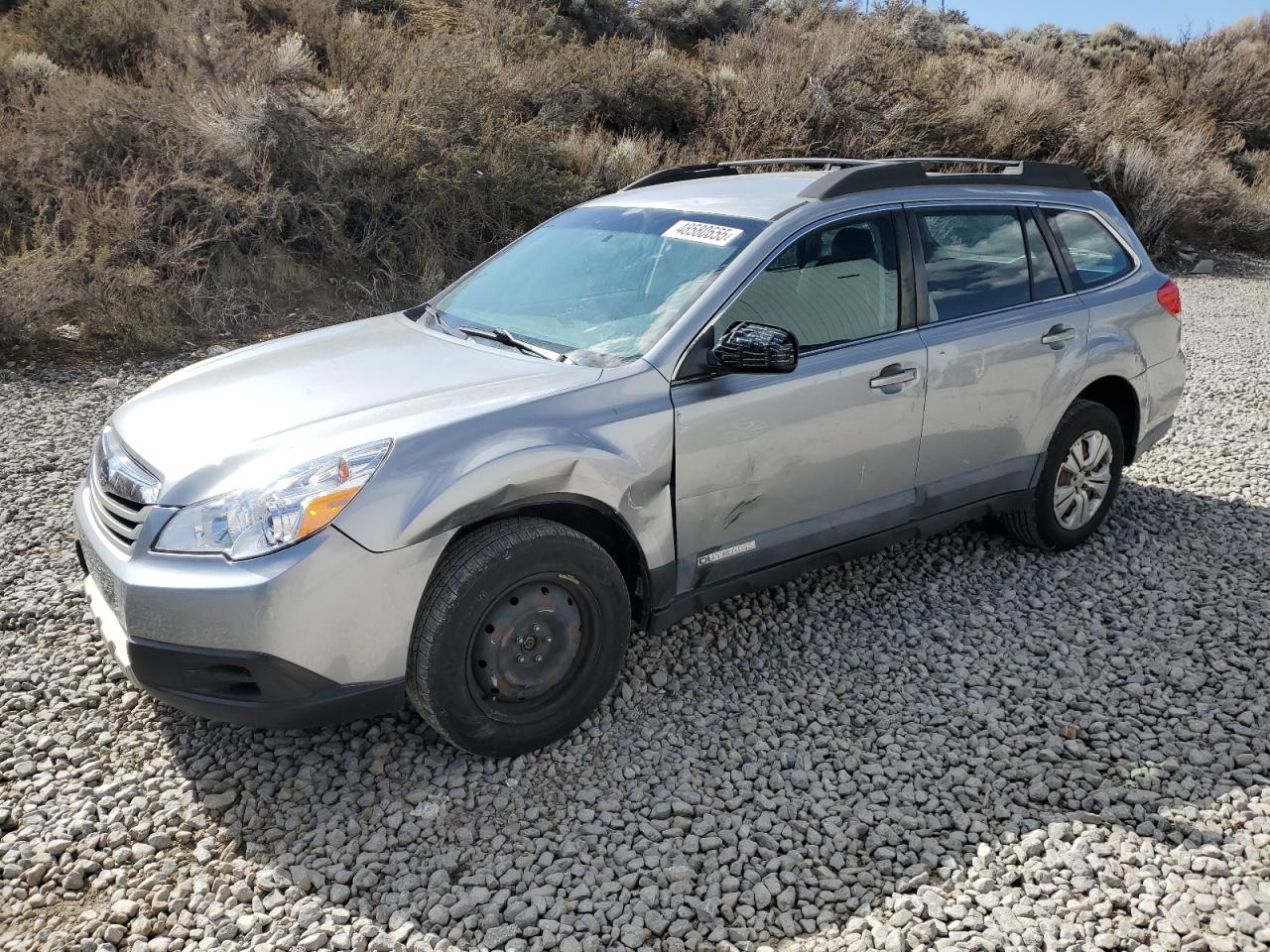 SUBARU OUTBACK 2. 2011