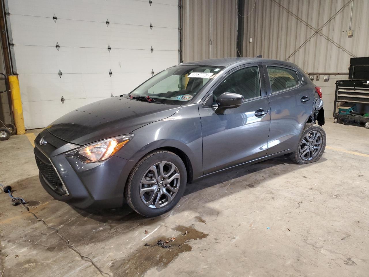TOYOTA YARIS LE 2020