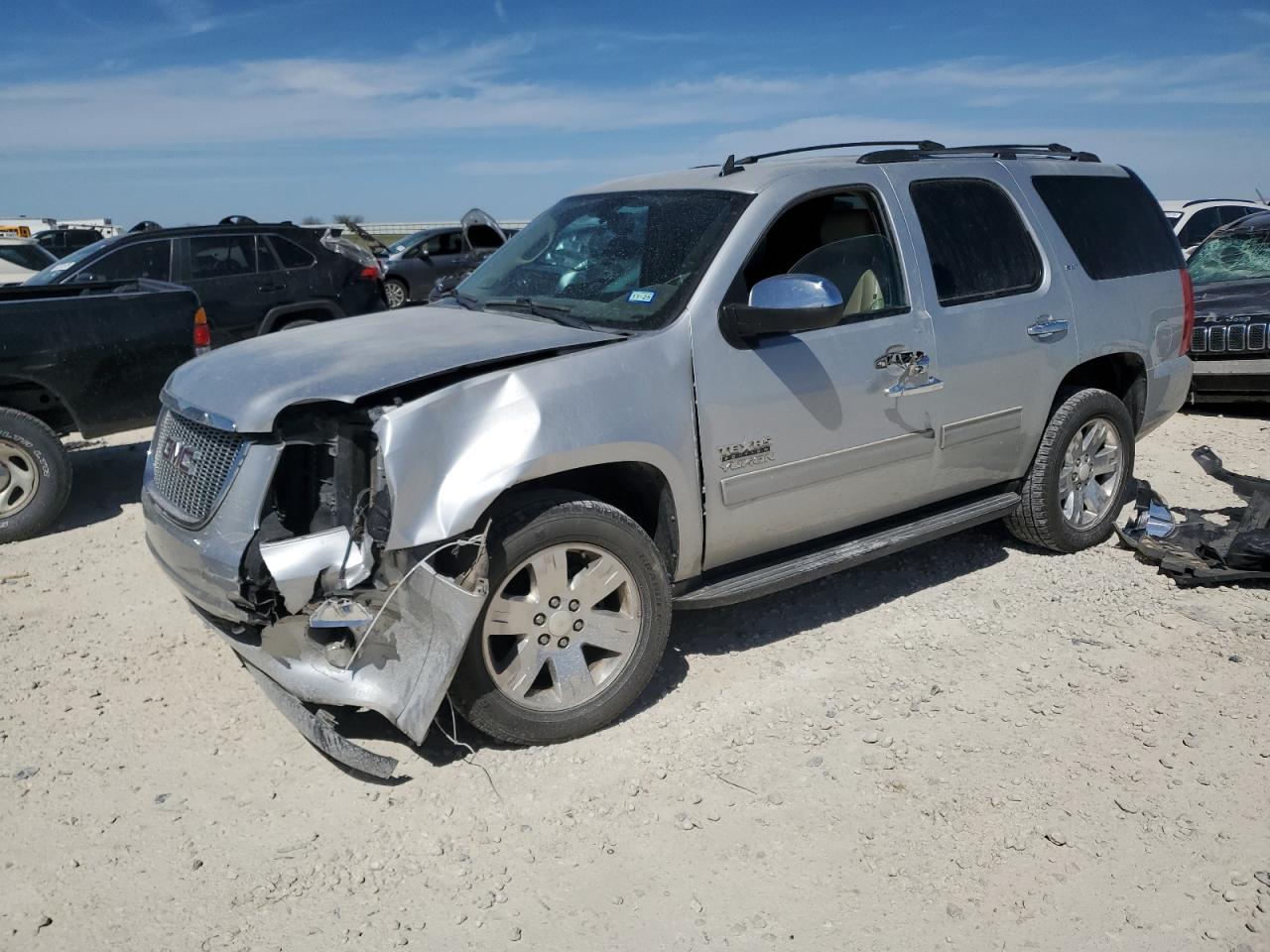 GMC YUKON SLT 2013