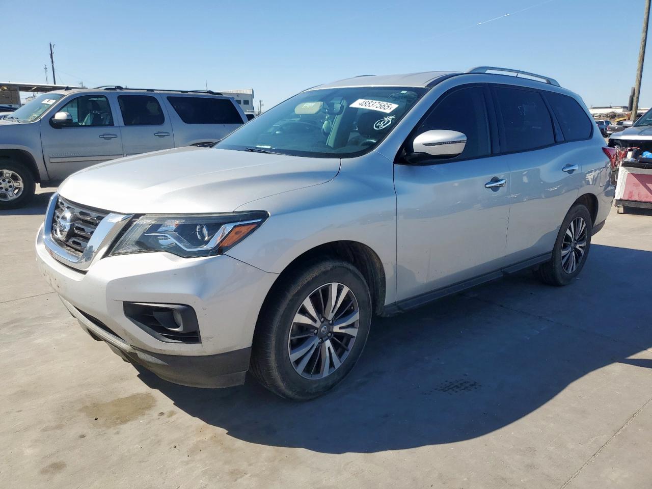 NISSAN PATHFINDER 2017