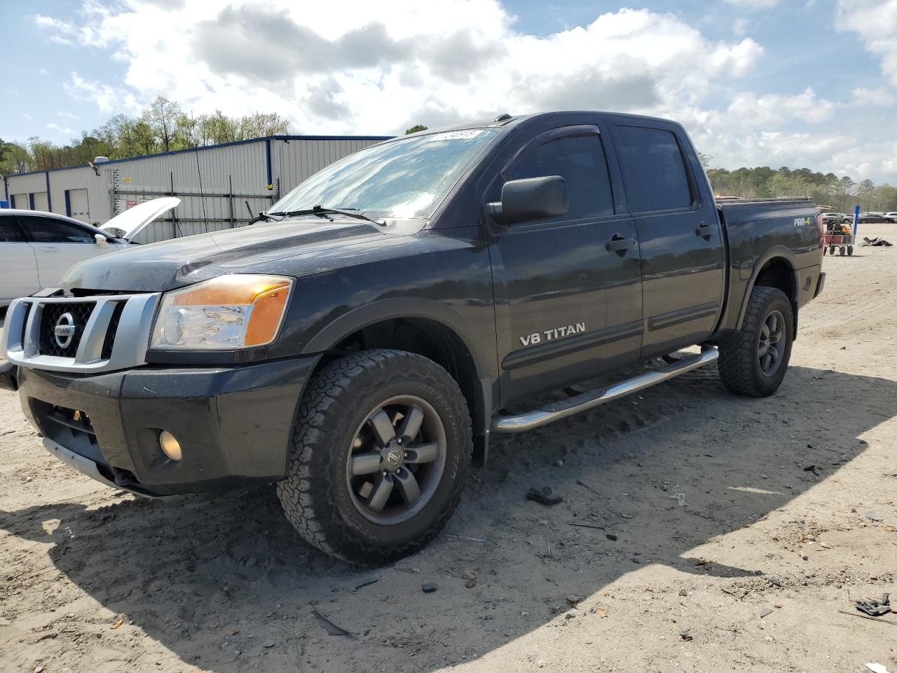 NISSAN TITAN S 2015