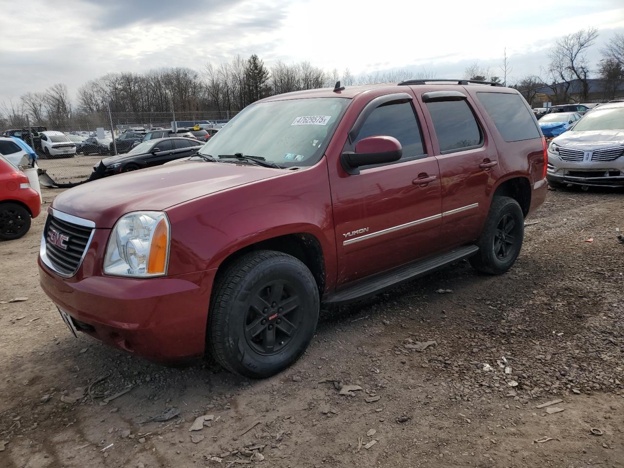 GMC YUKON SLE 2011