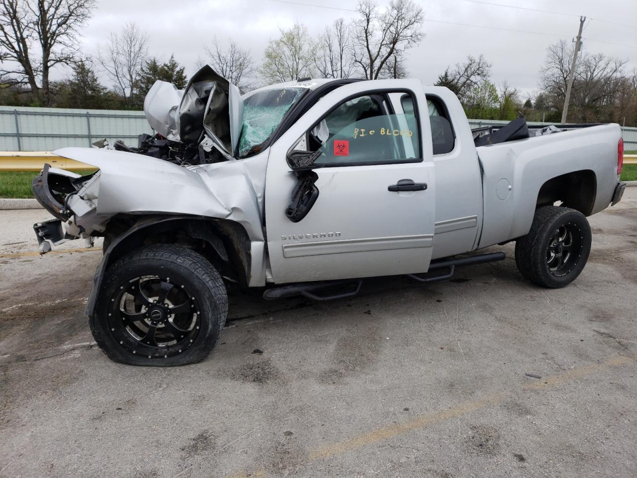 CHEVROLET SILVERADO 2013