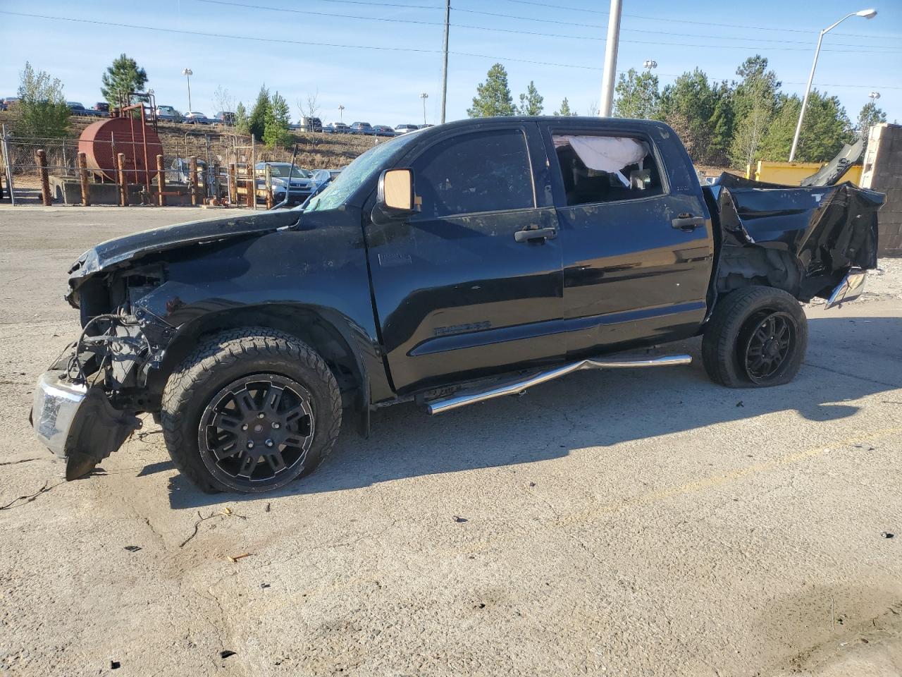 TOYOTA TUNDRA CRE 2017