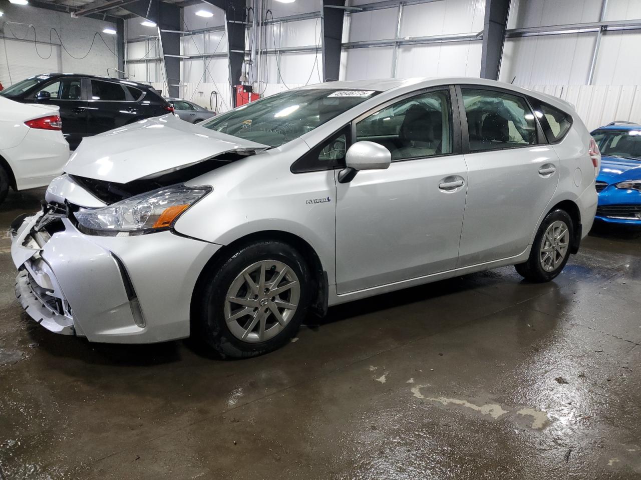 TOYOTA PRIUS V 2016