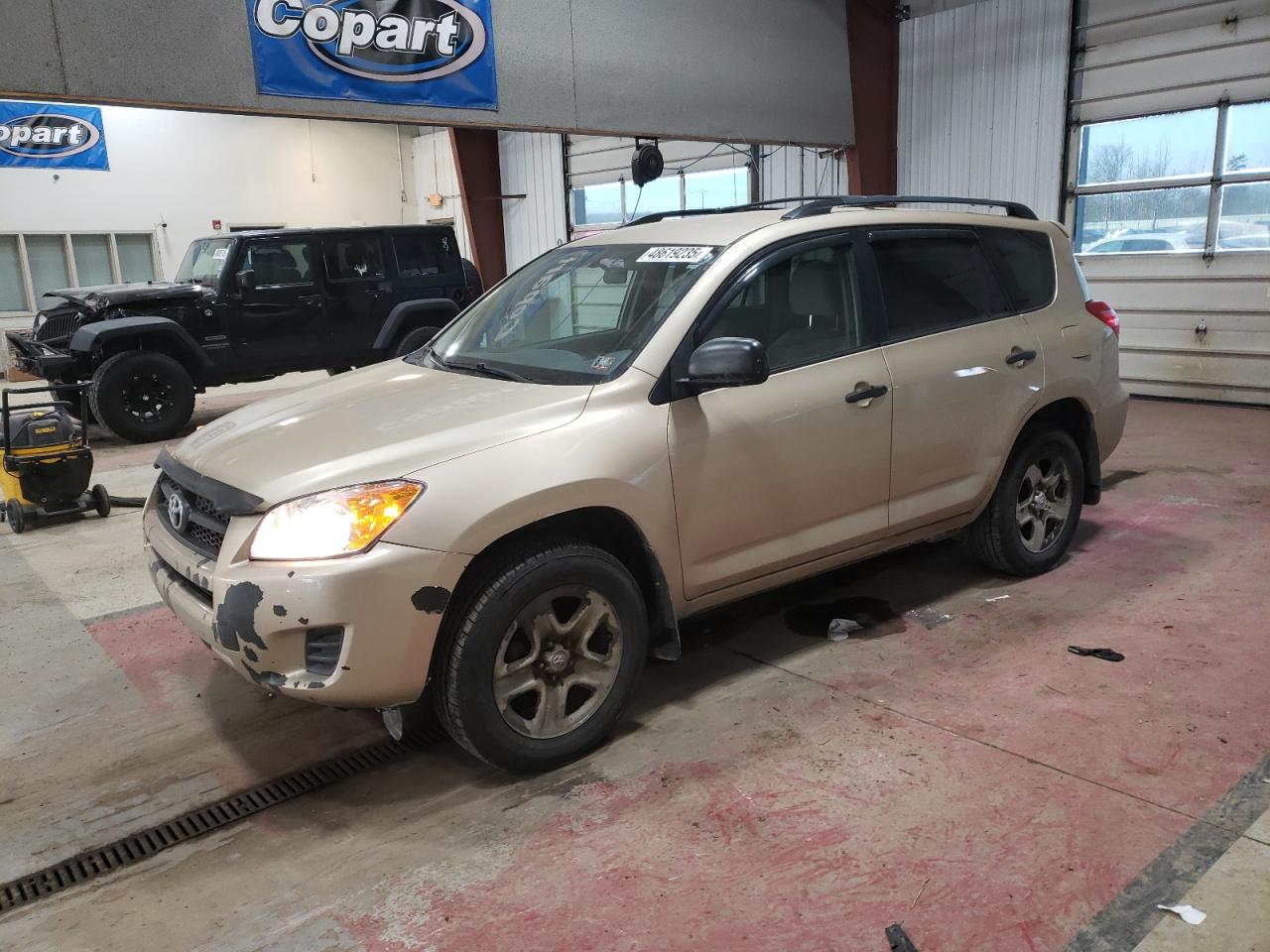 TOYOTA RAV4 2011