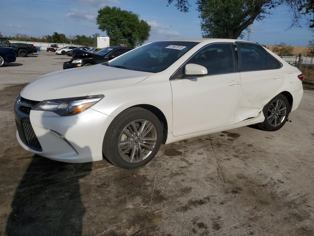 TOYOTA CAMRY LE 2017
