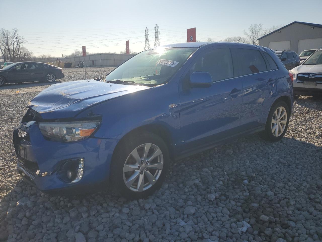 MITSUBISHI OUTLANDER 2015