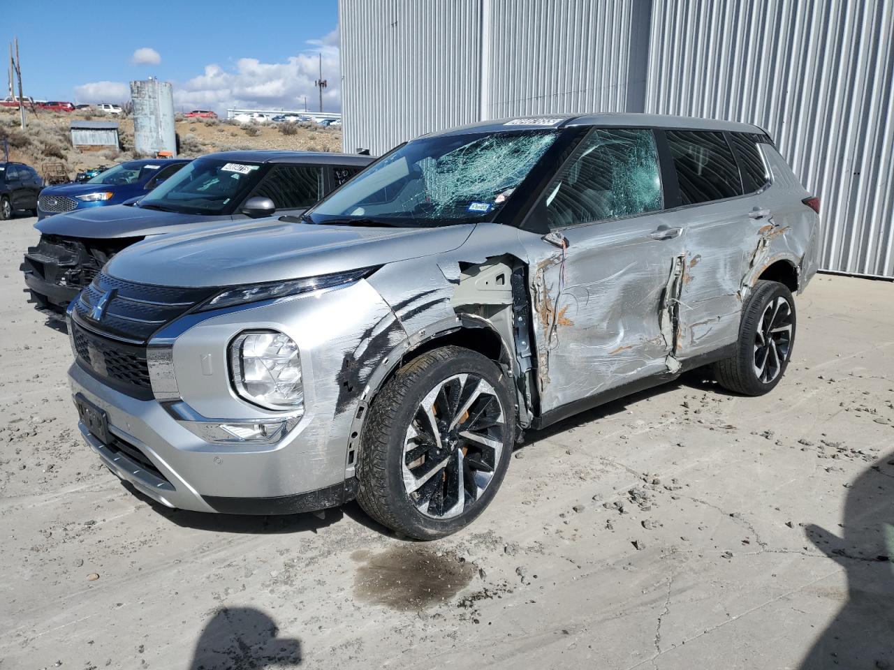 MITSUBISHI OUTLANDER 2024