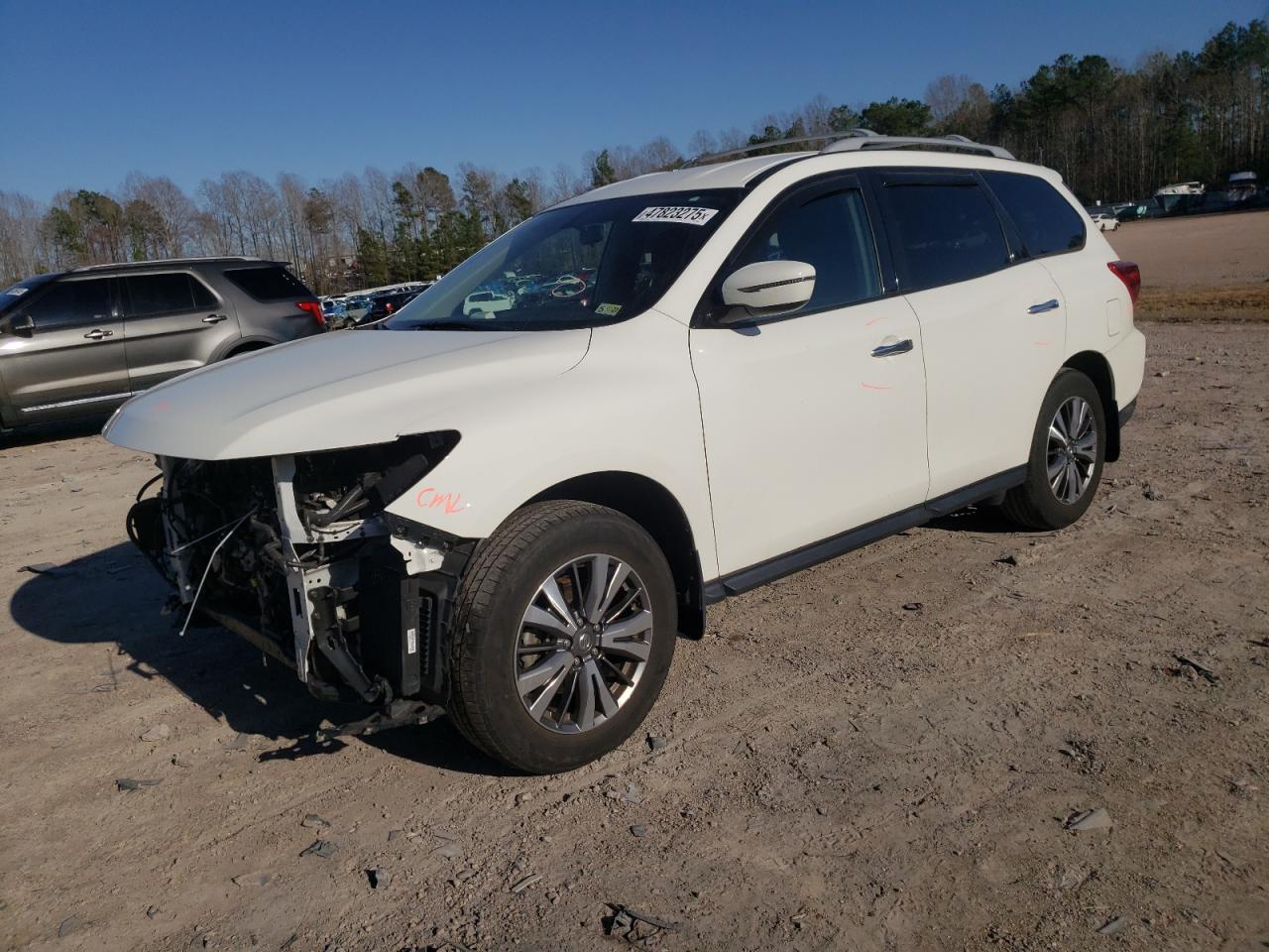 NISSAN PATHFINDER 2019