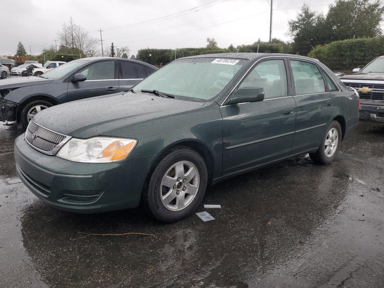 TOYOTA AVALON XL 2000