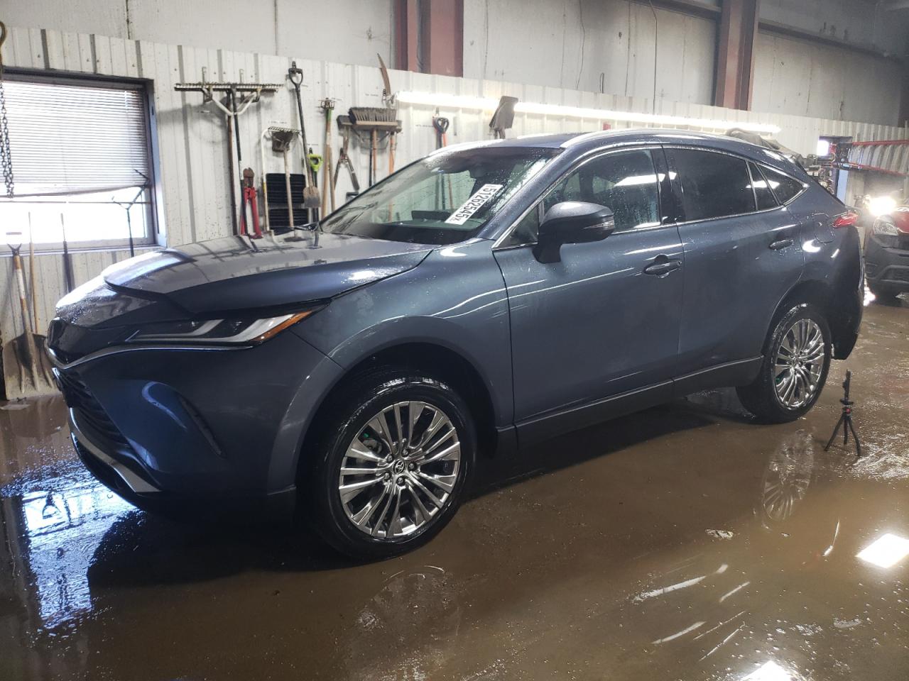 TOYOTA VENZA LE 2024