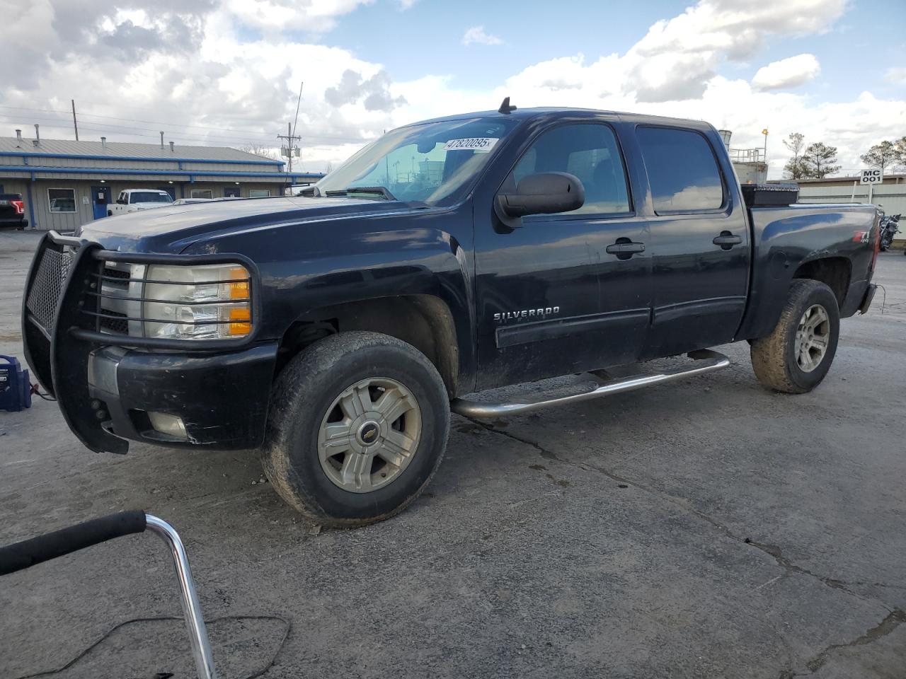 CHEVROLET SILVERADO 2011