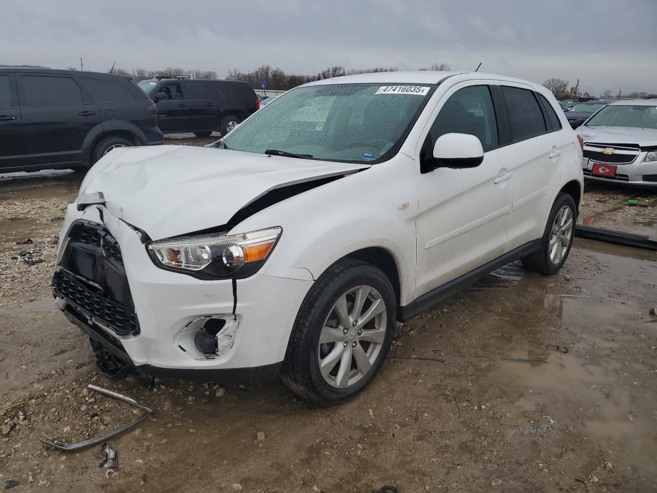 MITSUBISHI OUTLANDER 2015