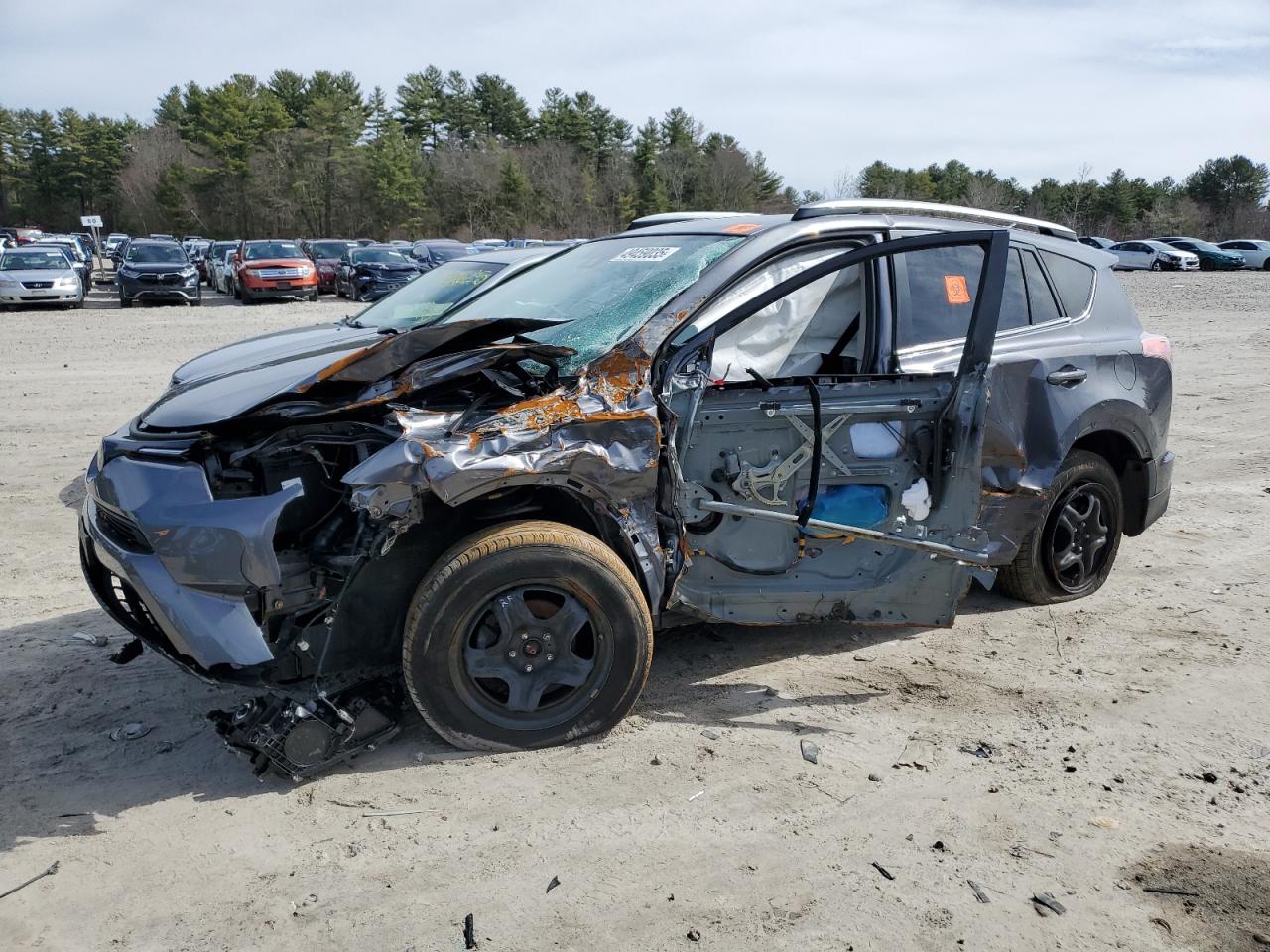 TOYOTA RAV4 LE 2017