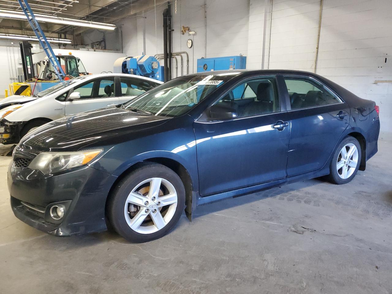 TOYOTA CAMRY L 2014