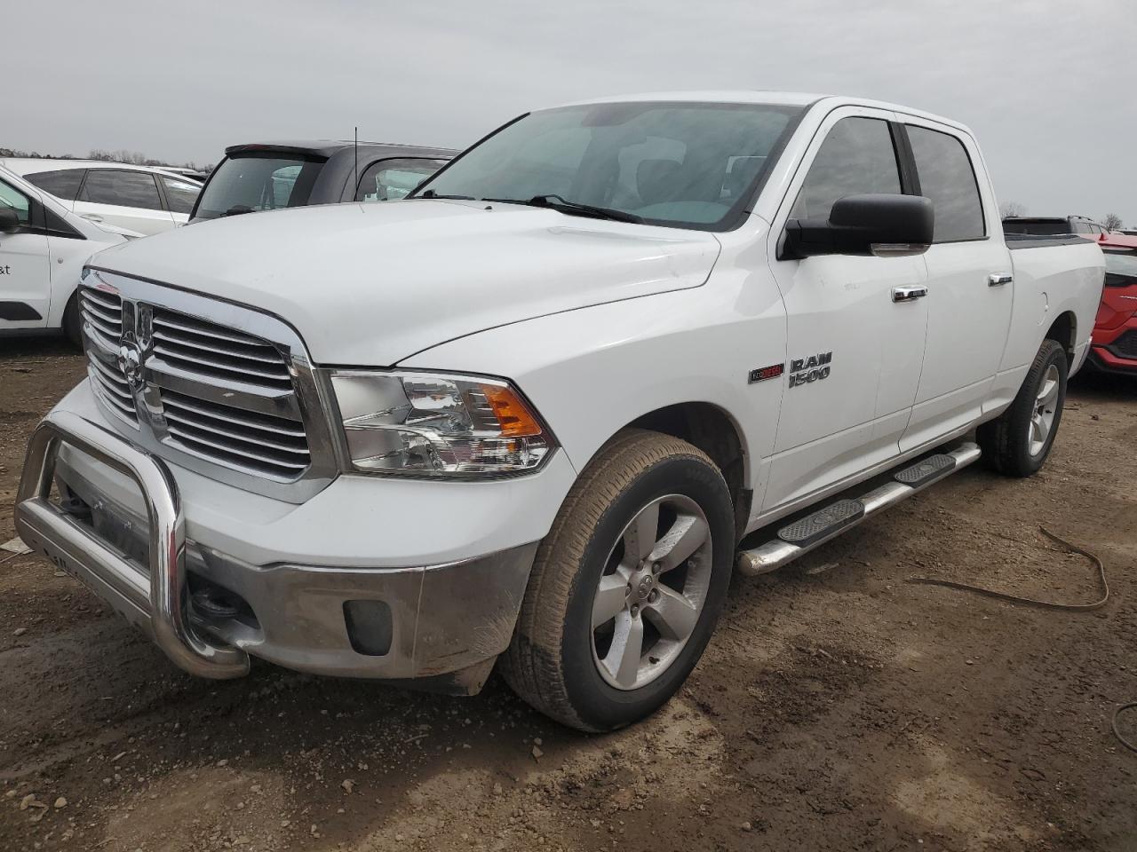 RAM 1500 SLT 2015