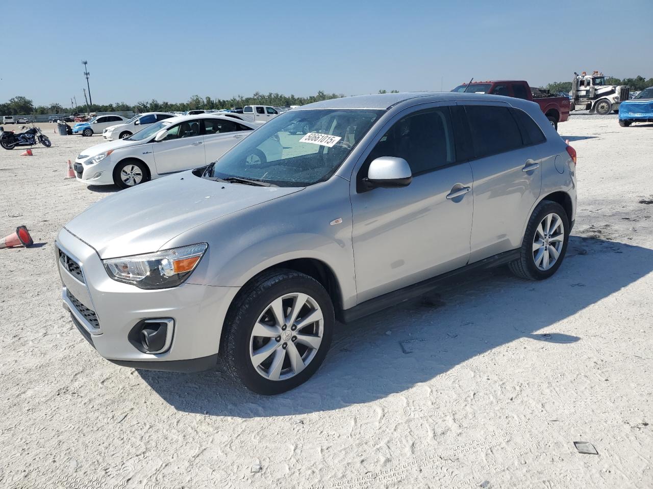 MITSUBISHI OUTLANDER 2015
