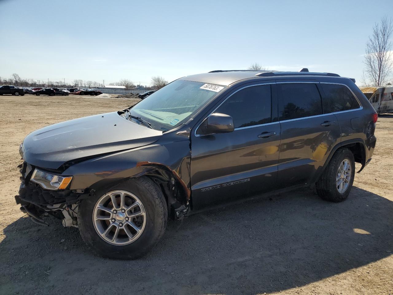 JEEP GRAND CHEROKEE LAREDO 2020