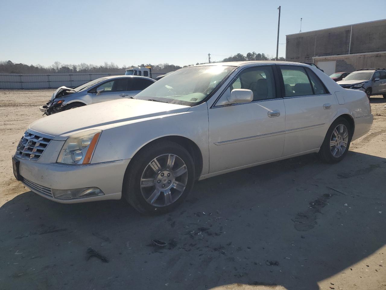 CADILLAC DTS PLATIN 2011