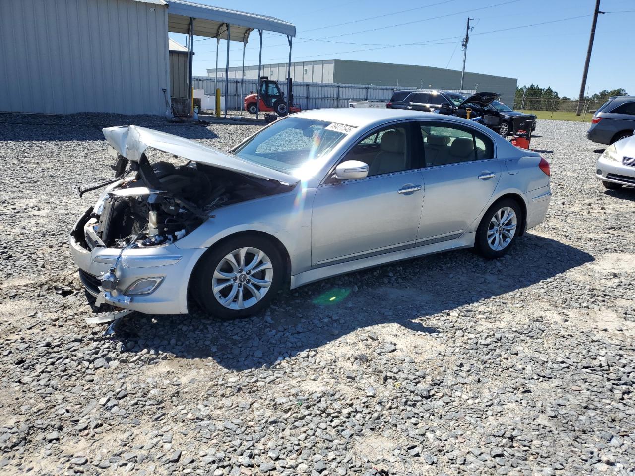 HYUNDAI GENESIS 3. 2013