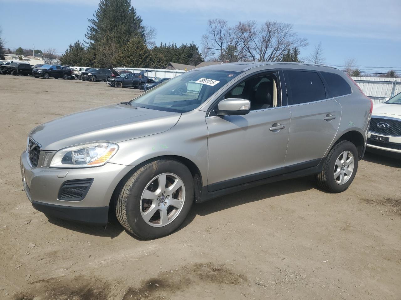 VOLVO XC60 2011