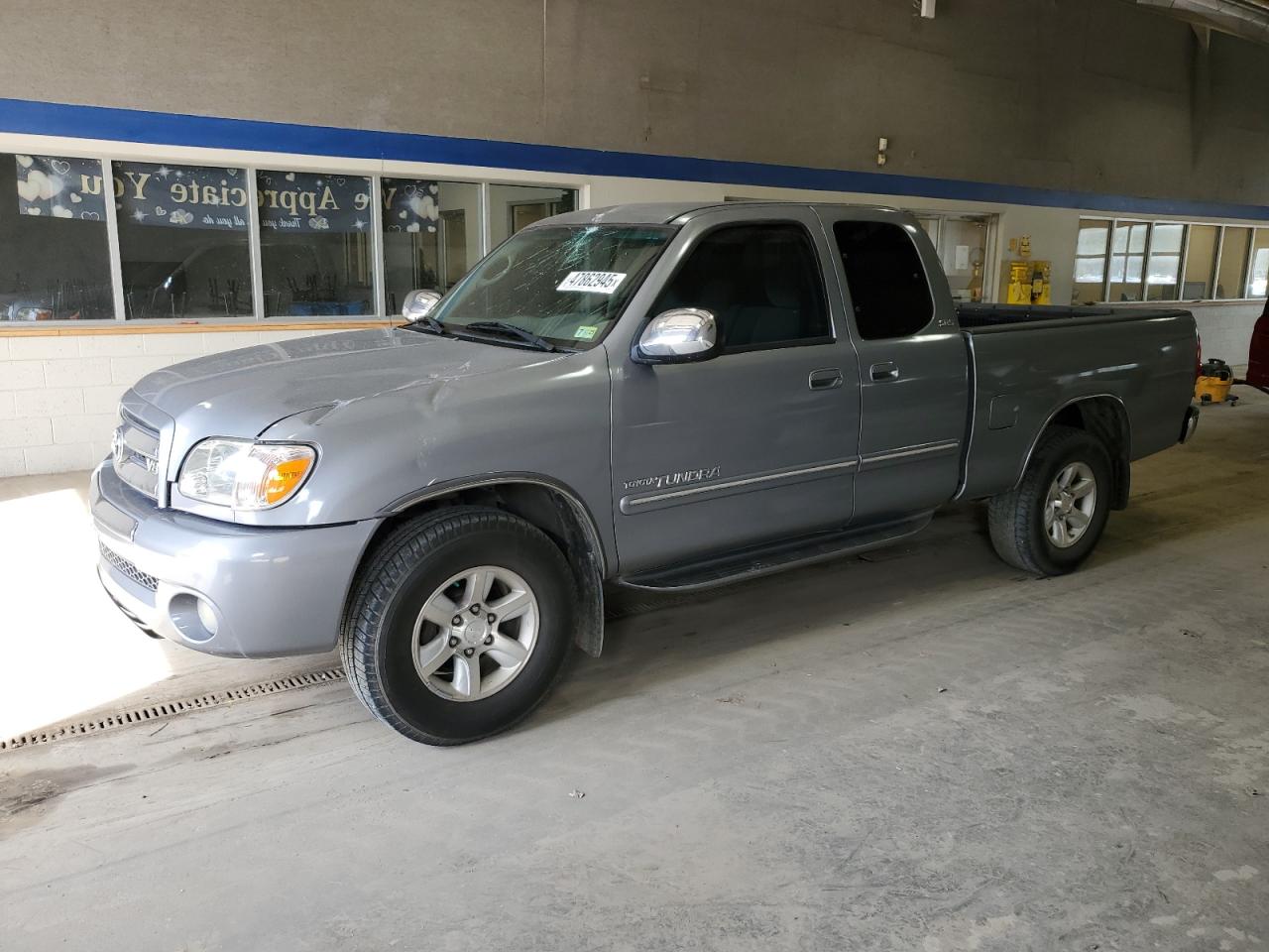 TOYOTA TUNDRA ACC 2005