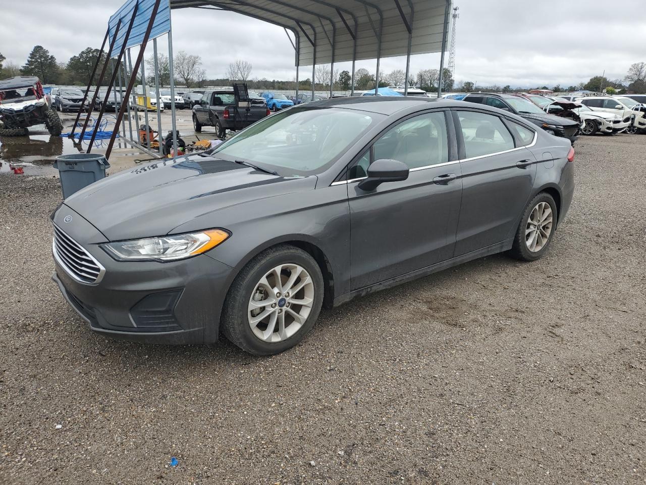 FORD FUSION SE 2019
