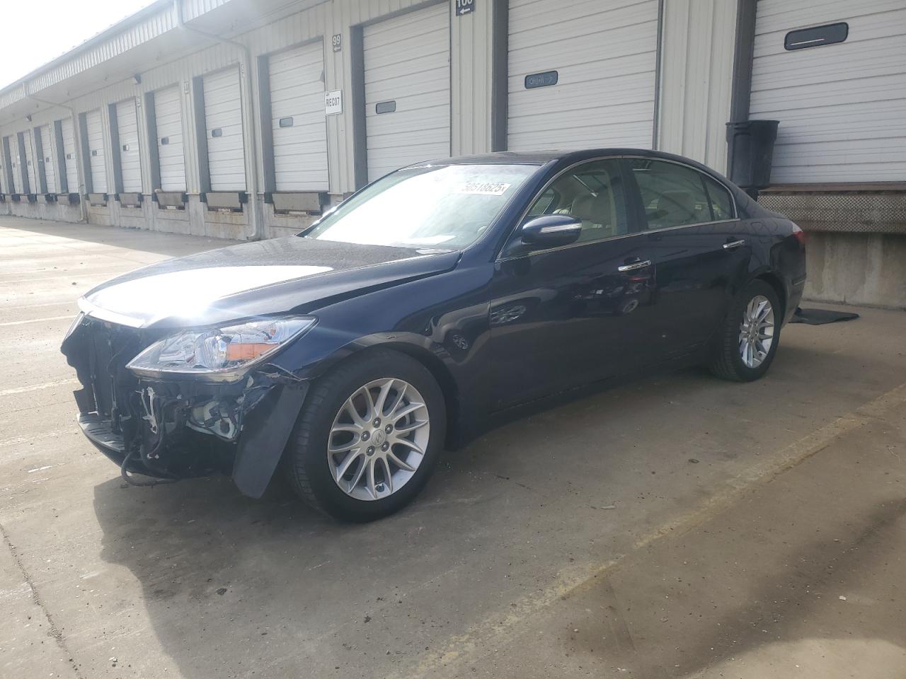 HYUNDAI GENESIS 3. 2011