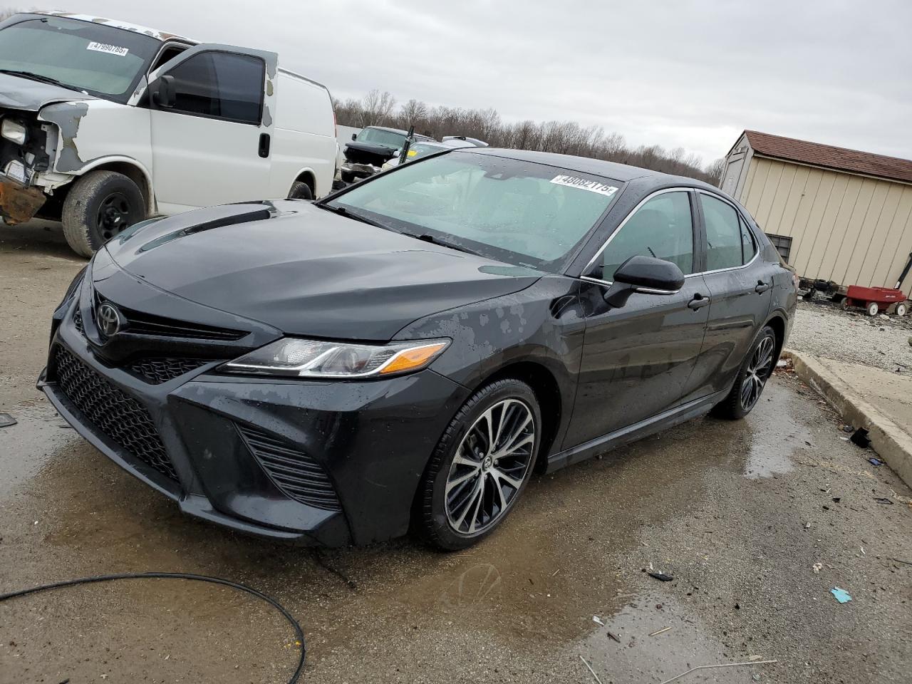 TOYOTA CAMRY 2018