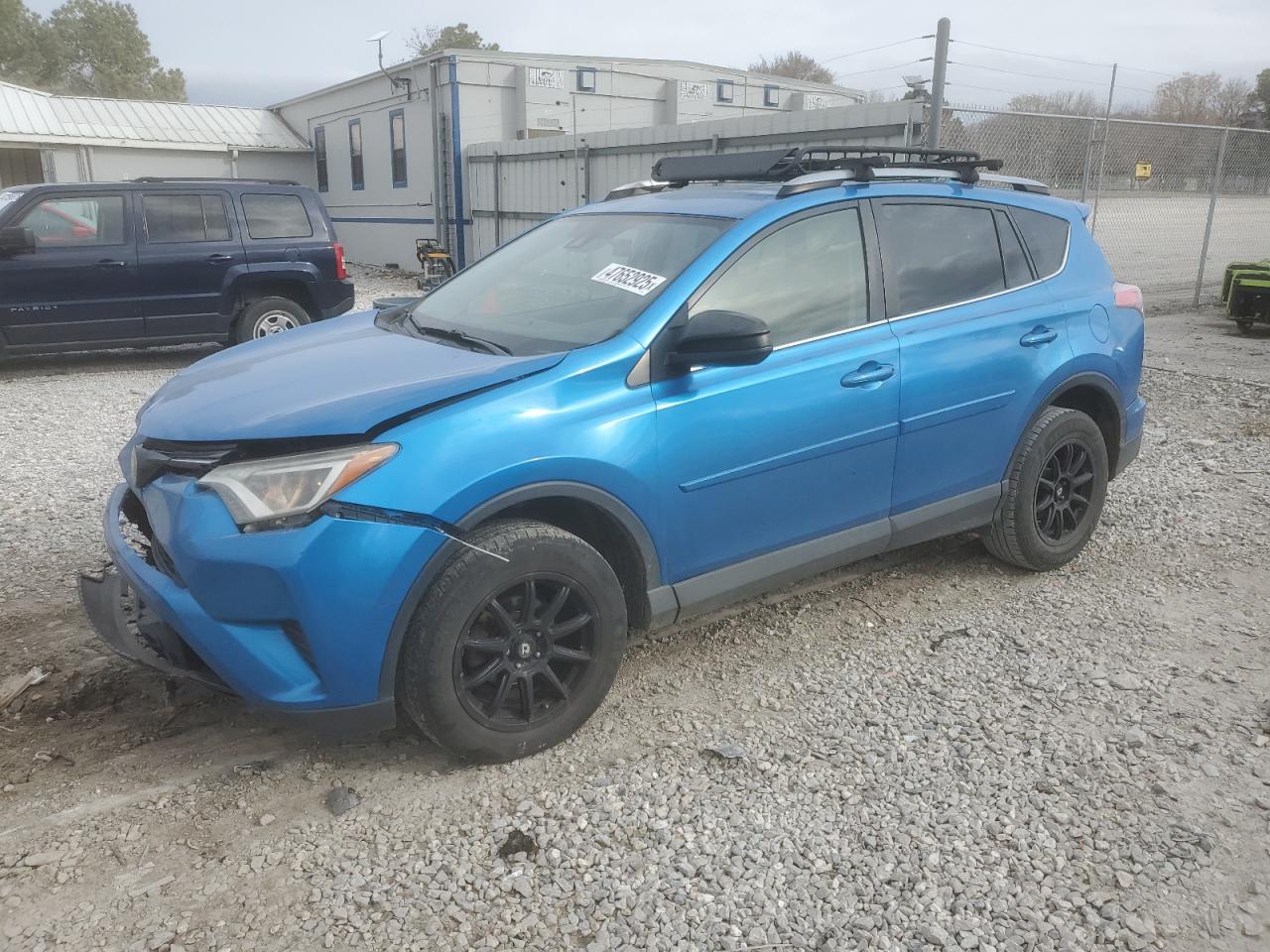 TOYOTA RAV4 LE 2018