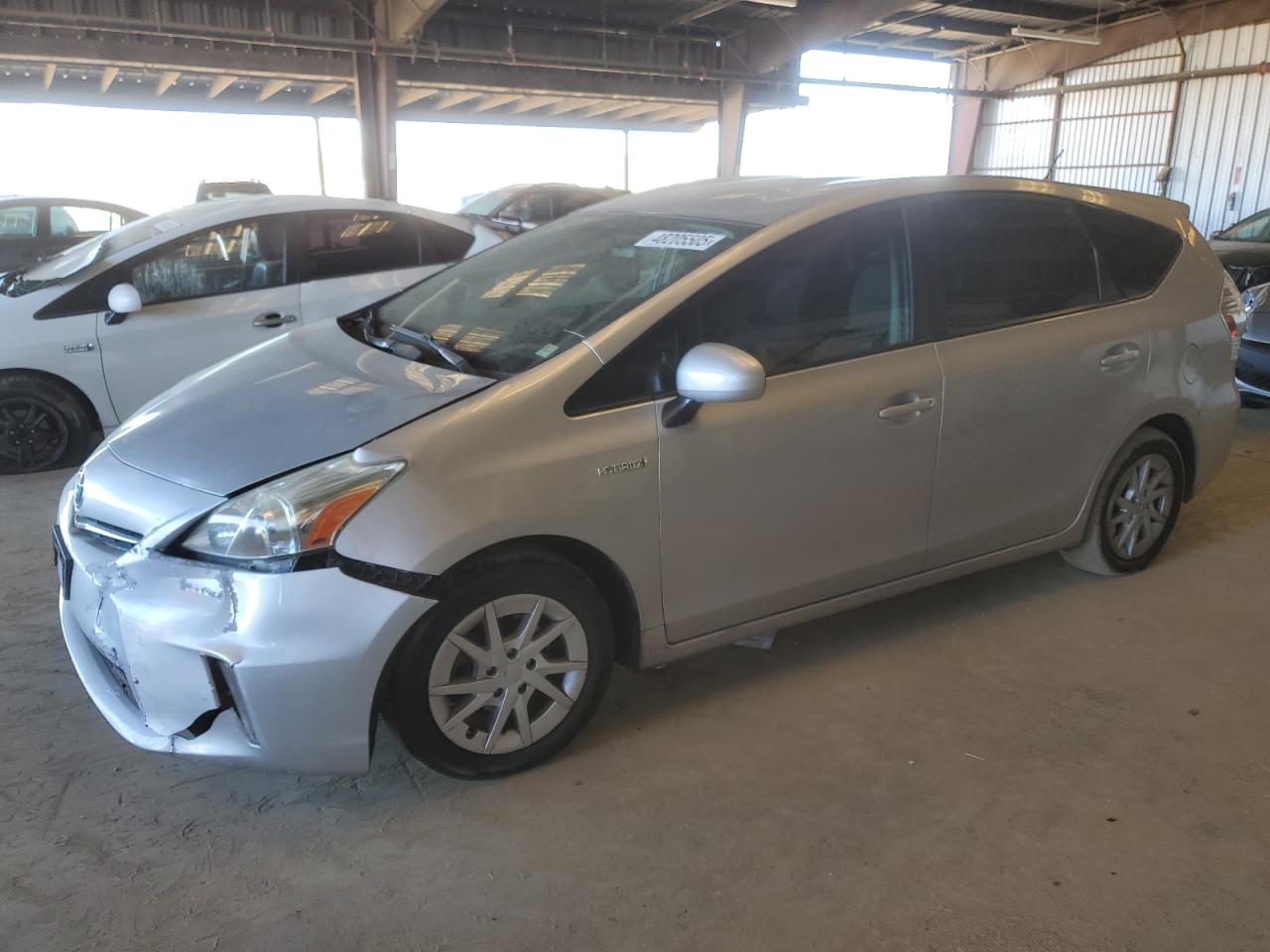 TOYOTA PRIUS V 2012