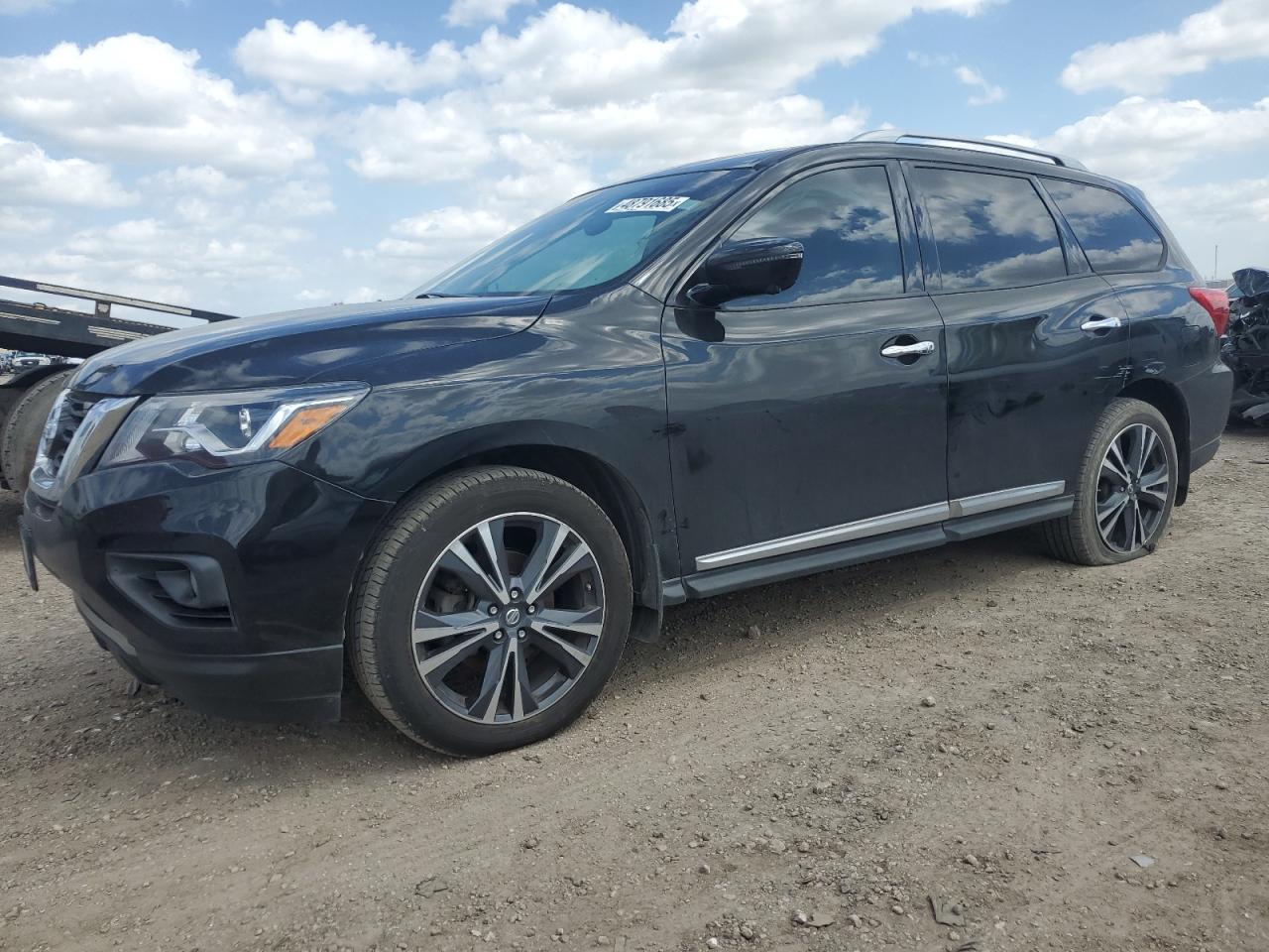 NISSAN PATHFINDER 2017